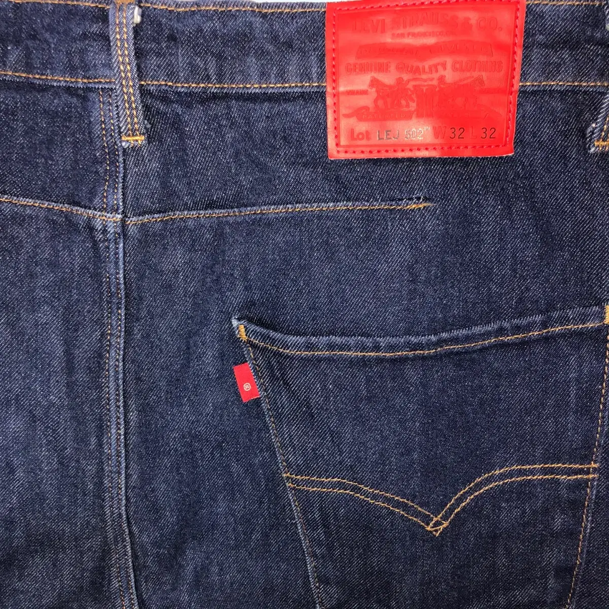 Levi's 502 레드탭 프리미엄 엔지니어드 진 (W32)